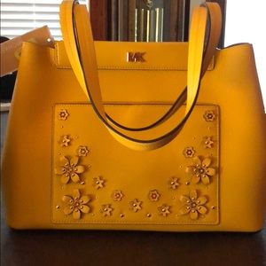 Michael Kors Yellow leather Tote Bag NWT Meredith